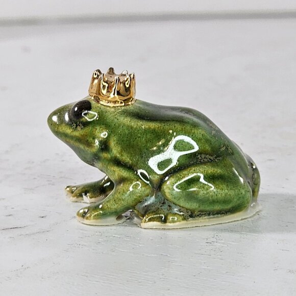 Hagen Renaker Frog Prince Wearing Crown Miniature Figurine *Chips* - Picture 5 of 9